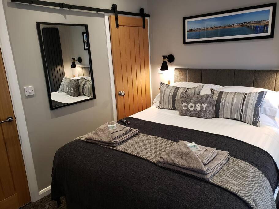 The Courtyard - Cosy, Secluded With Luxury Suite Walmer 외부 사진